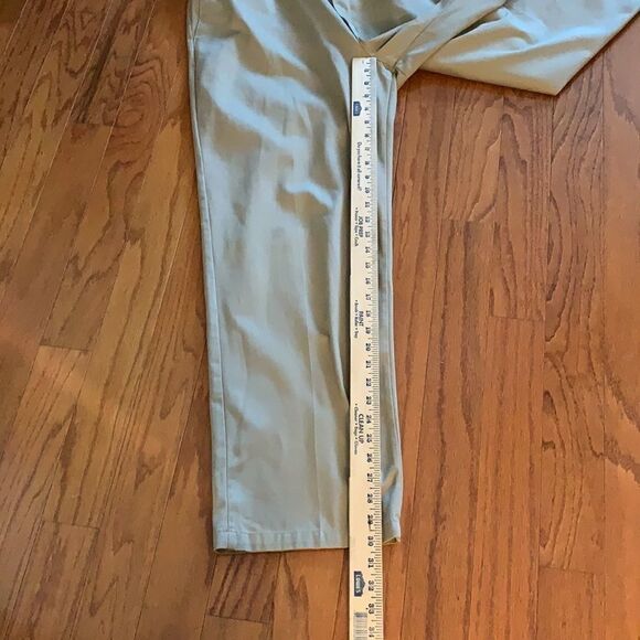 38 x 30 wrangler khaki pants - Picture 4 of 6